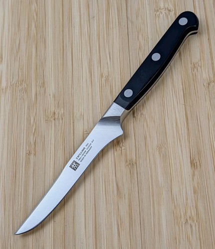 Zwilling pro inch - 4.5-inch, steak